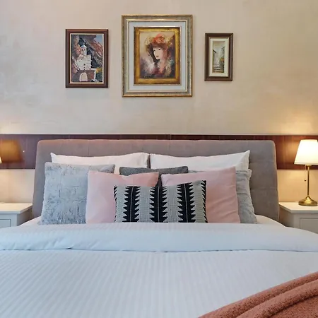 Ambasador&luxury Downtown Apartamento