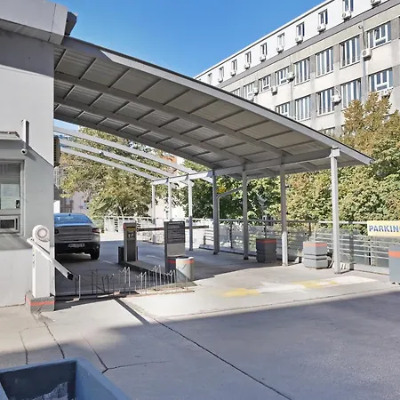 Ambasador&luxury Downtown * Belgrad